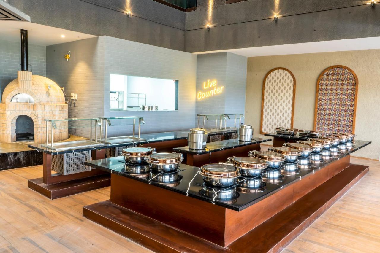 Essentia Luxury Hotel อินดอร์ ภายนอก รูปภาพ