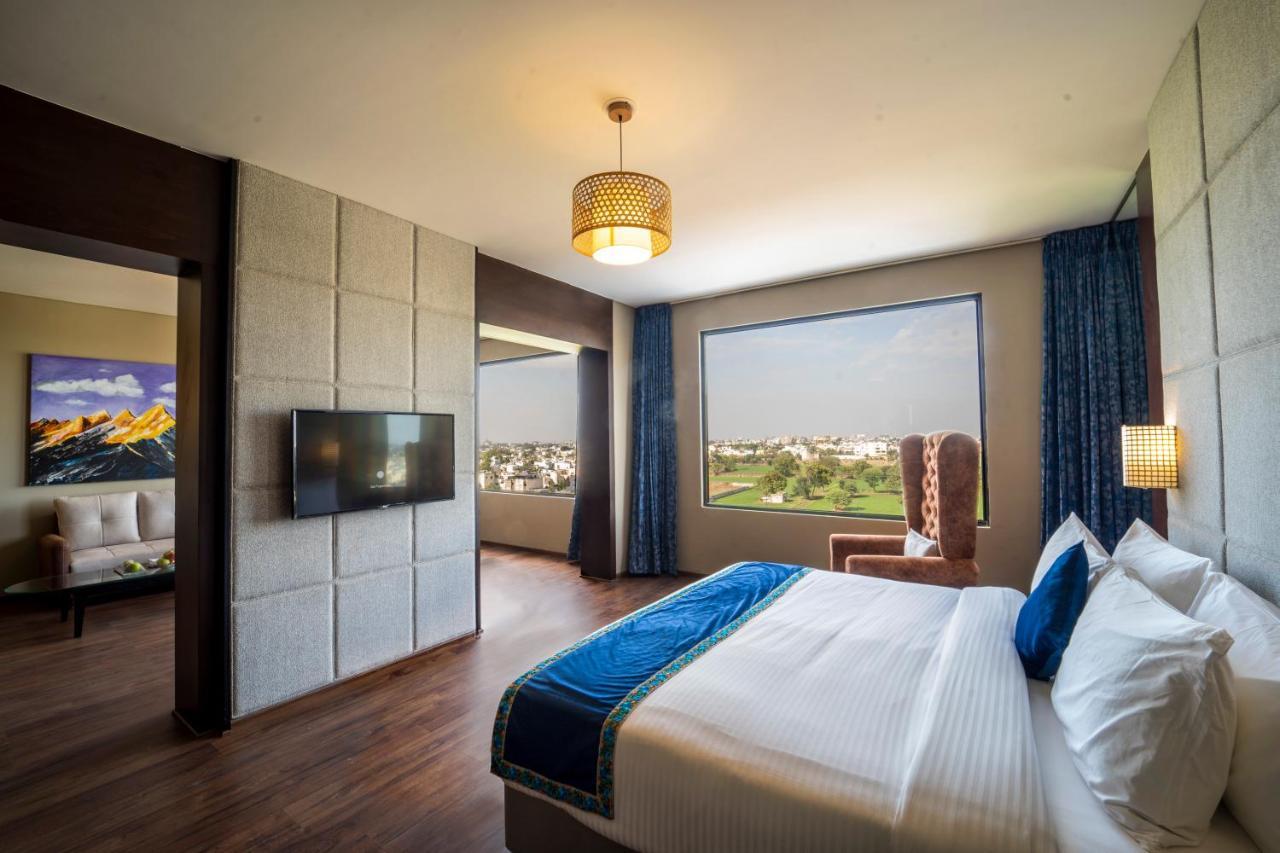 Essentia Luxury Hotel อินดอร์ ภายนอก รูปภาพ