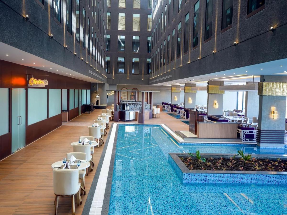 Essentia Luxury Hotel อินดอร์ ภายนอก รูปภาพ