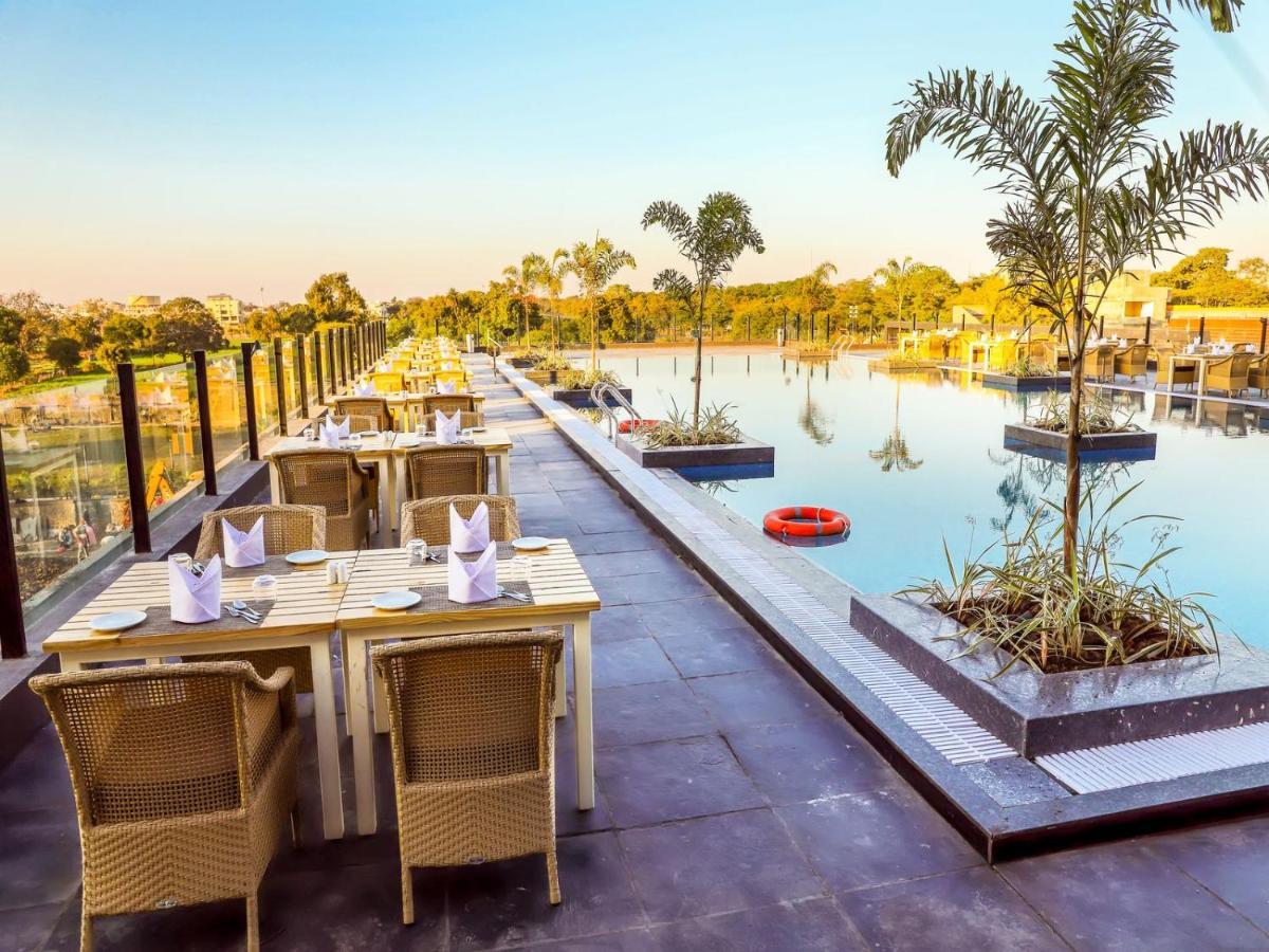 Essentia Luxury Hotel อินดอร์ ภายนอก รูปภาพ