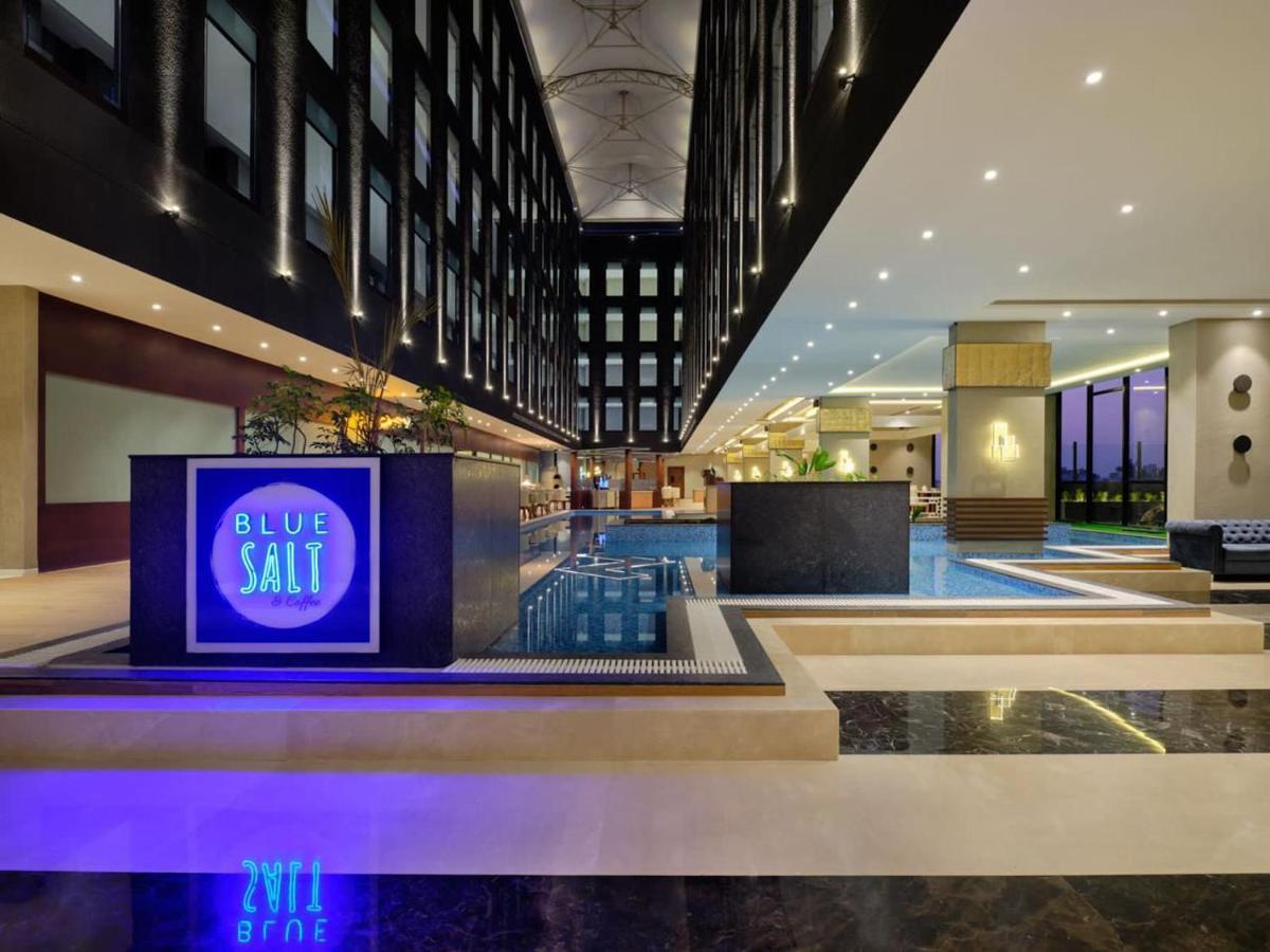 Essentia Luxury Hotel อินดอร์ ภายนอก รูปภาพ