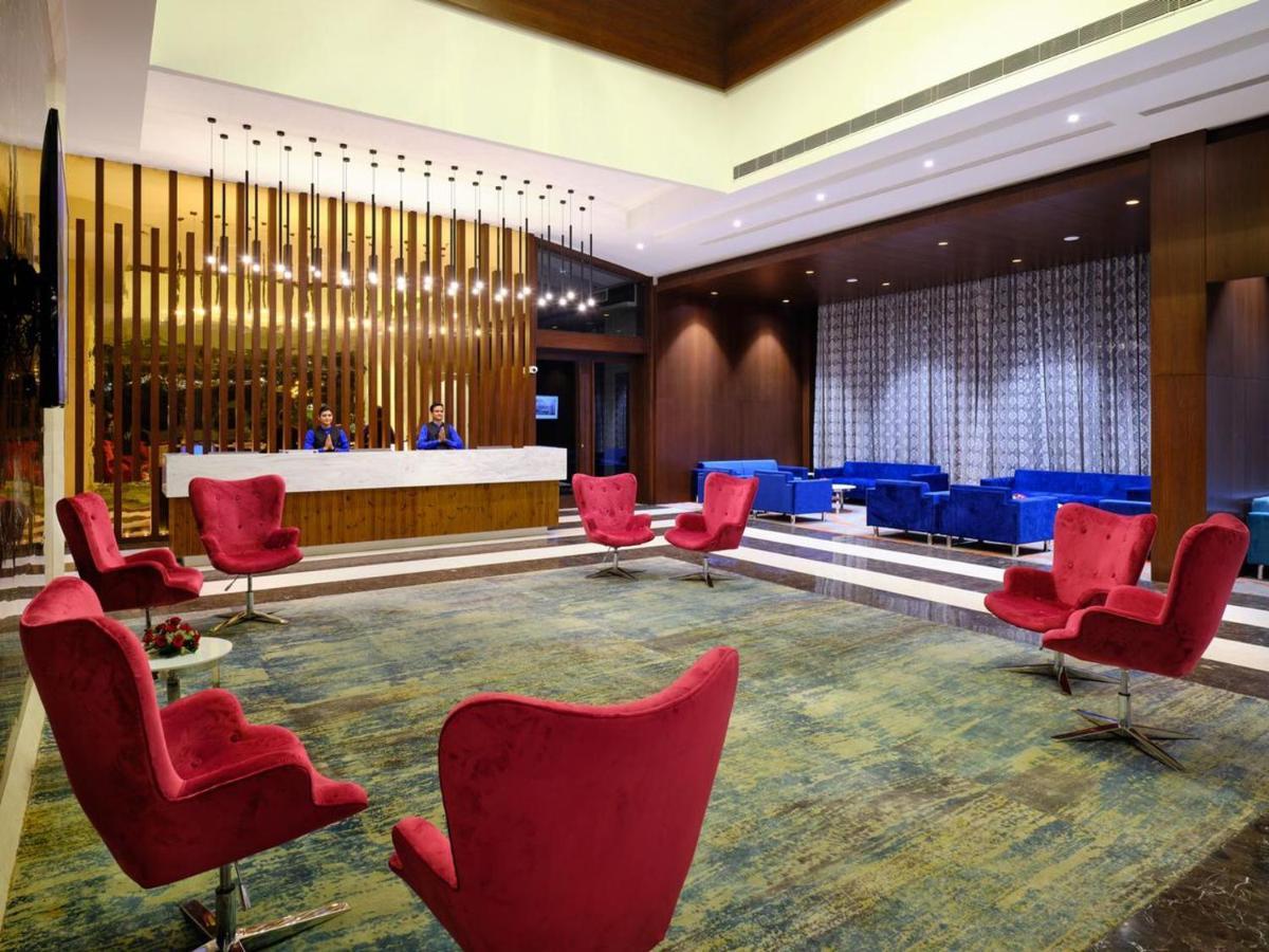 Essentia Luxury Hotel อินดอร์ ภายนอก รูปภาพ