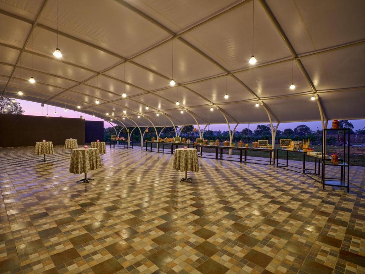Essentia Luxury Hotel อินดอร์ ภายนอก รูปภาพ