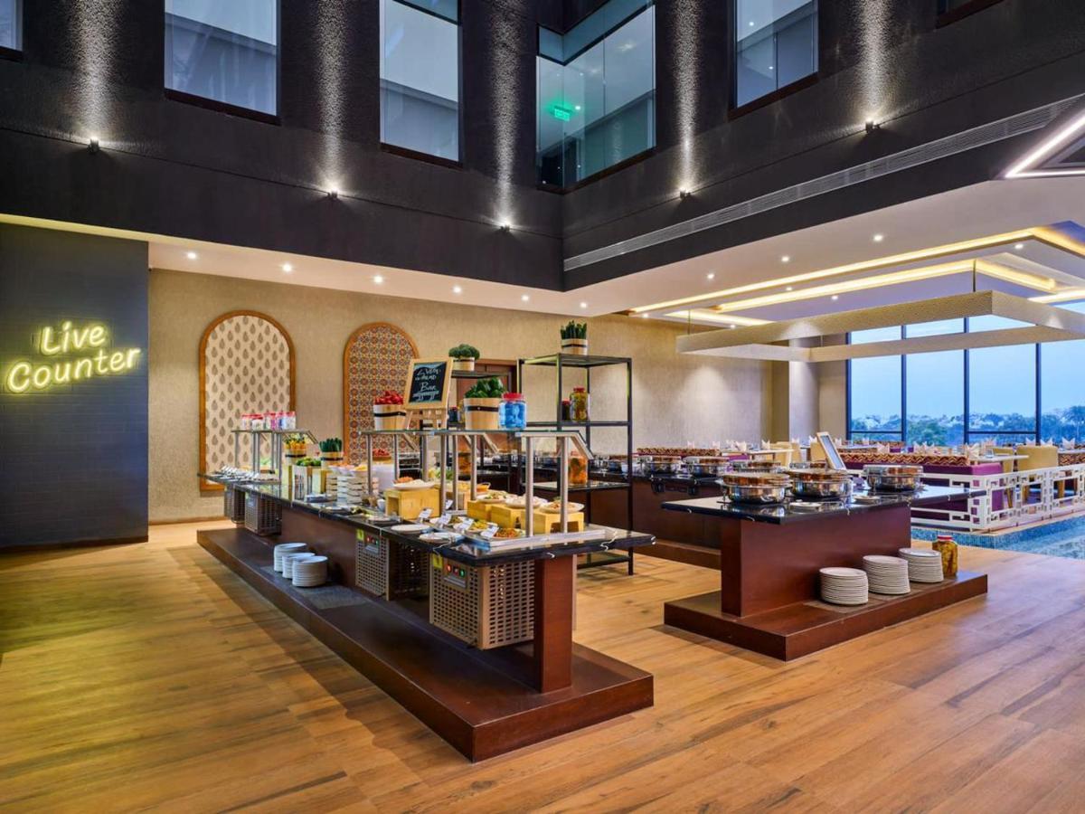 Essentia Luxury Hotel อินดอร์ ภายนอก รูปภาพ