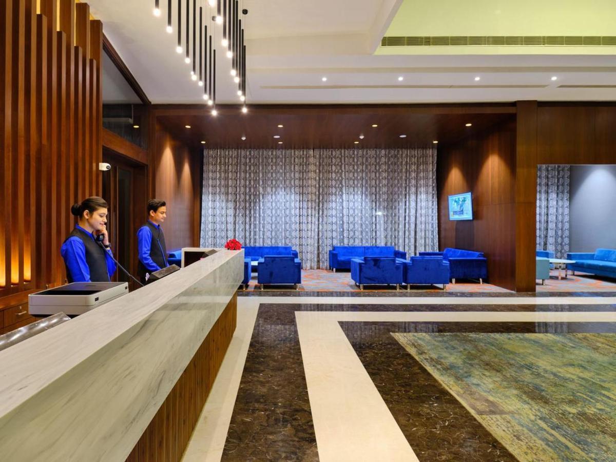 Essentia Luxury Hotel อินดอร์ ภายนอก รูปภาพ